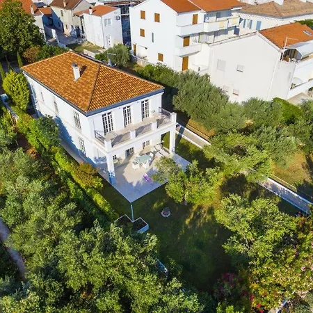 Luxury Beachfront Villa Smague With Sauna, Zadar Villa