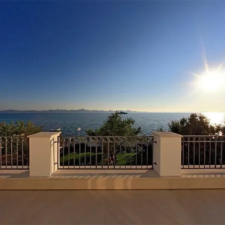 Luxury Beachfront Villa Smague With Sauna, Zadar *